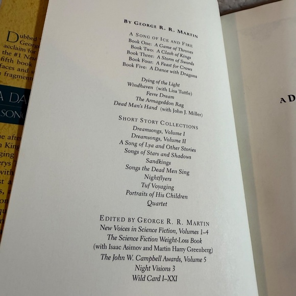 "A Dance with Dragons" George R.R. Martin Hardcover EUC - Picture 10 of 12